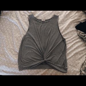 Twisted front sleeveless top